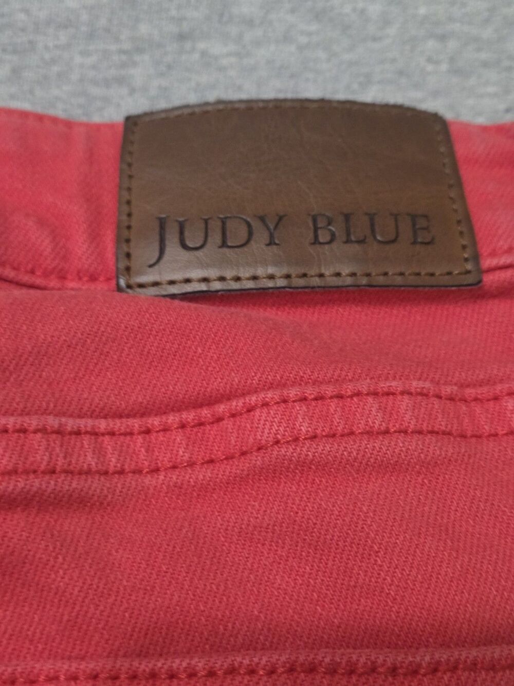 Judy Blue Wide Leg Cropped Jeans Red Garment Dyed Raw Hem High Rise 20W F14.1 - Picture 10 of 10